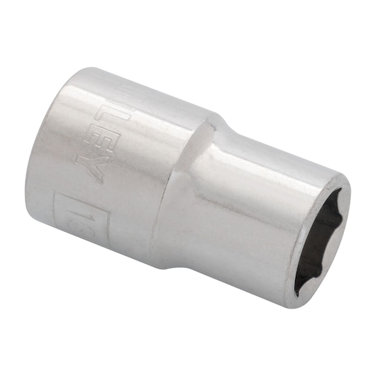 SOCKET MAXI DRIVE  ON WHITE BACKGROUND
