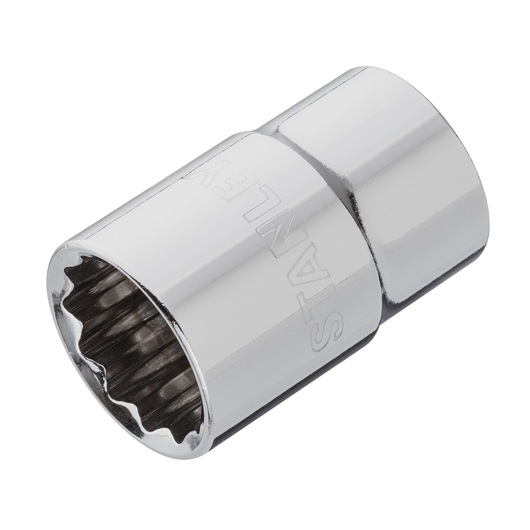 DRIVE SOCKET 1/2" 18mm STANLEY  white background ANGLE