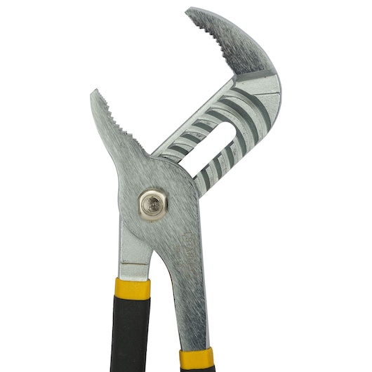 STANLEY 84-110-23 groove joint pliers, photography with white background, showing metal jaws and black-yellow handles.