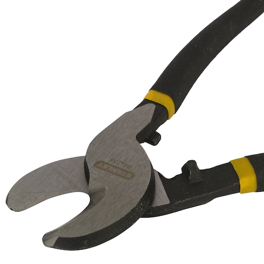 Photo of STANLEY 84-258LA cable cutter with black and yellow handles, angled view on white background.