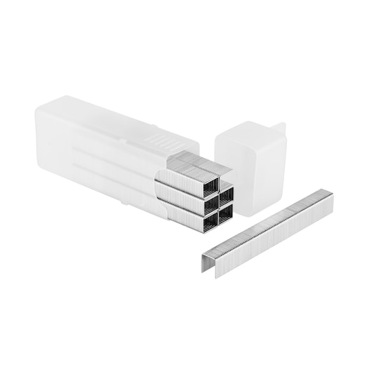 STANLEY TRA708T silver staples, stack of rectangular strips, photography on white background.